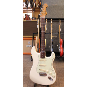 1985 Fender Stratocaster ST-62 ´62 Reissue MIJ olympic white rw