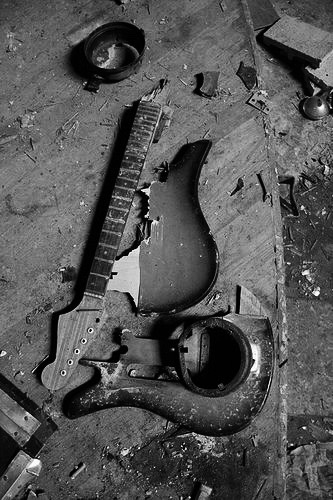 Broken guitar